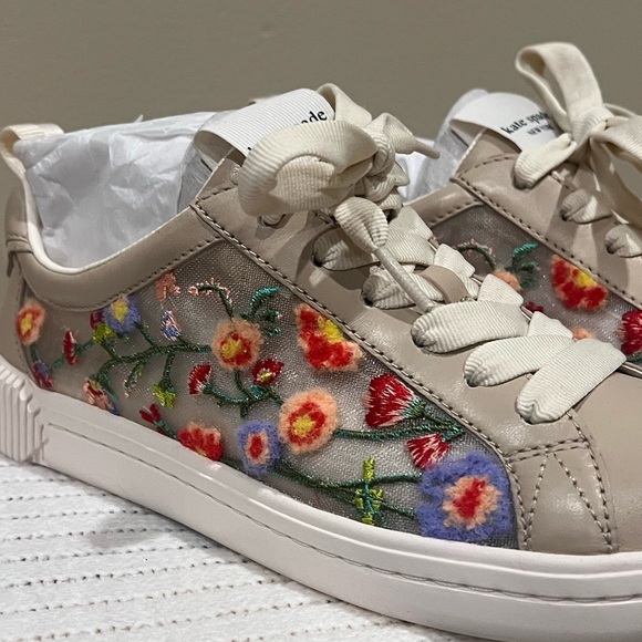 Kate Spade New York - K as in Kate Sneaker, size 8 NWT - Picture 5 of 10